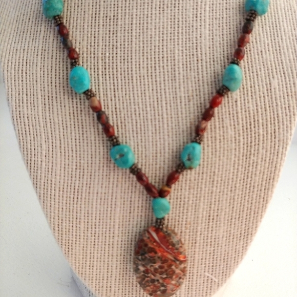Jewelry - Turquoise/Semi-precious stone necklace
